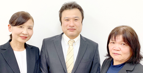 管理者 園田 光永、ケアマネージャー 中村 美千佳、厨房管理者 乙名 直美